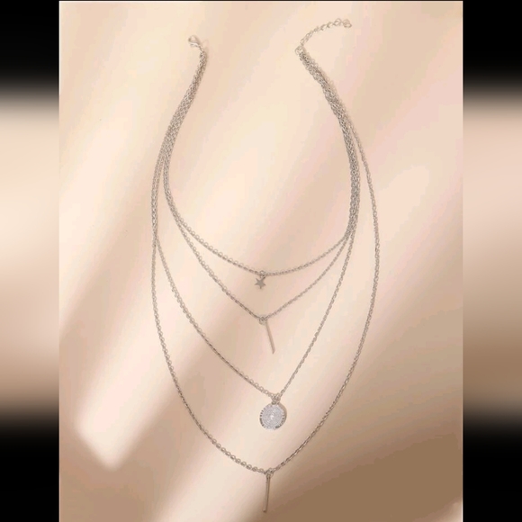 ⚡️FLASH SALE🔹️Minimalist Charmed Layerd Necklace - Picture 2 of 5